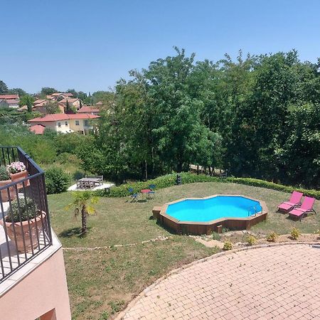 شقة Comme Dans Un Ecrin - T2 De 50 M² Avec Jardin, Terrasse Et Piscine فيرنايسون المظهر الخارجي الصورة